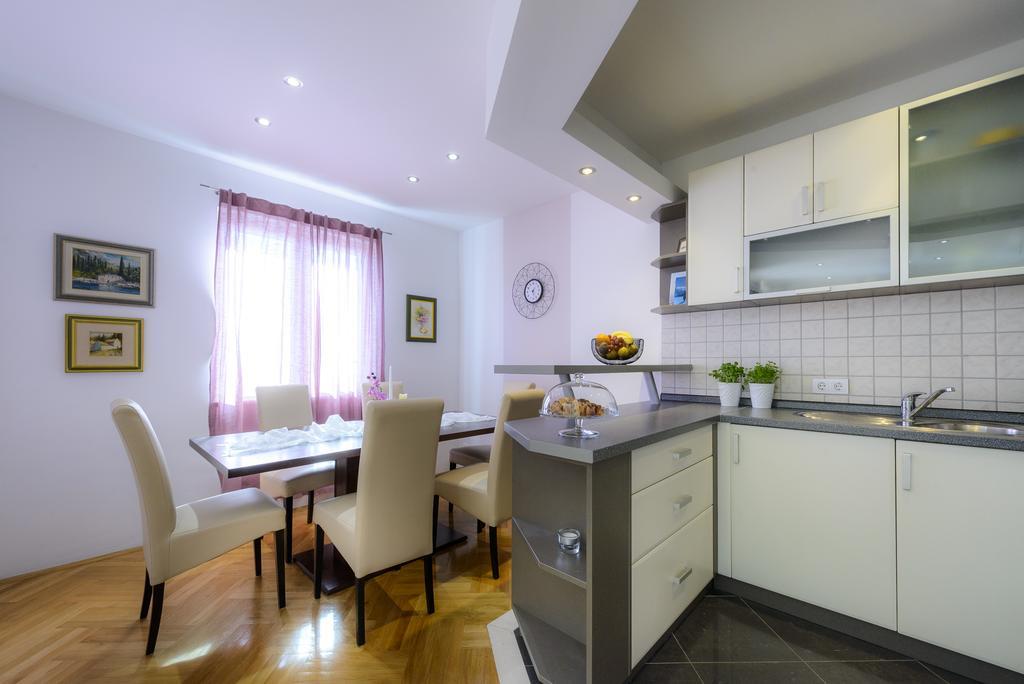Apartment Kulisic Mlini Exterior photo