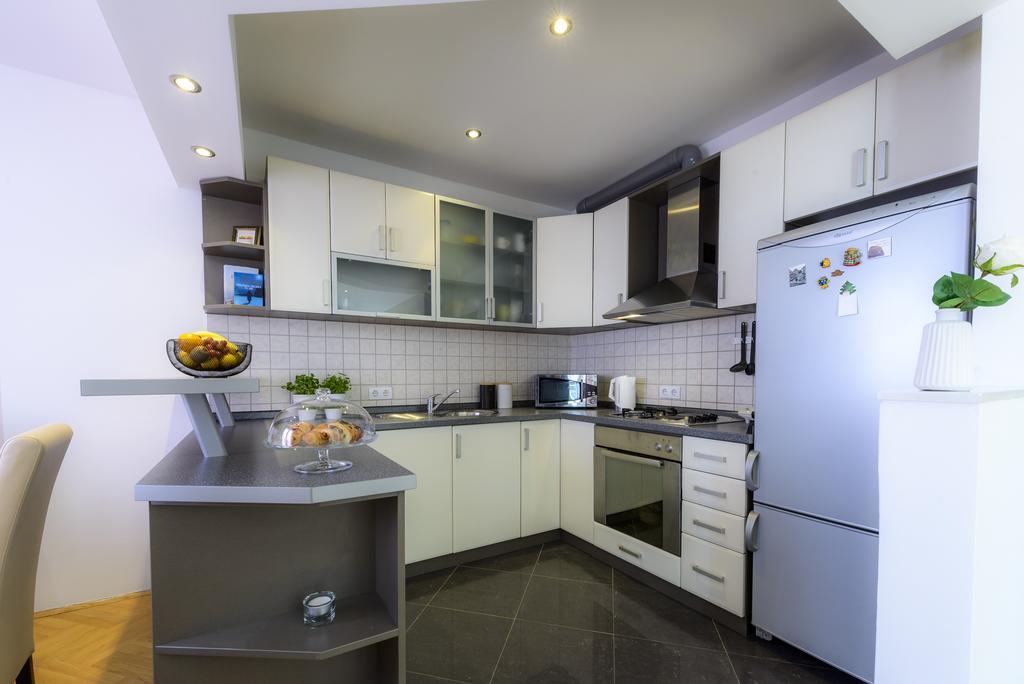Apartment Kulisic Mlini Exterior photo